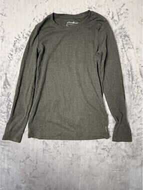Eddie Bauer woman’s Long Sleeve T Shirt Size.  Casual outdoor